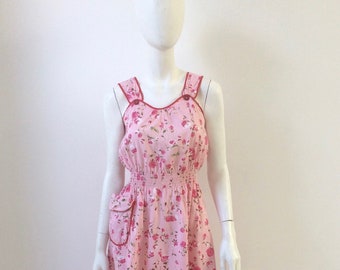50s Floral Dress / 1950s Pink & Red Rose Print Sundress / S