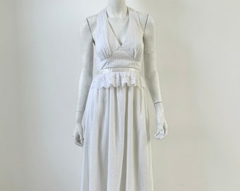 1970s Dress / 70s White Halter Dress w/ Crochet Lace / Small