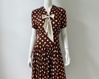 1940s Dress / 40s Polka Dot Dress / Small