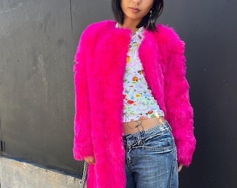 Gucci Bright Pink Shearling Fur Runway Coat / Sz 38 Small to Medium