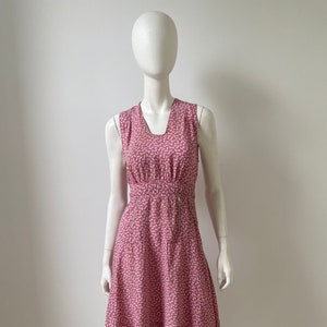 Vintage 1940s Dress / 40s Pink Floral Day Dress / Extra Small to Small