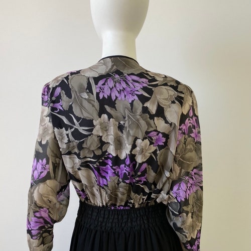 Vintage shops 1980s Dress / 80s Diane Freis Floral Silk Dress / Medium