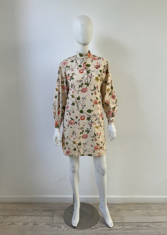 1970s Dress / 80s Beige Floral Shirt Dress / Small