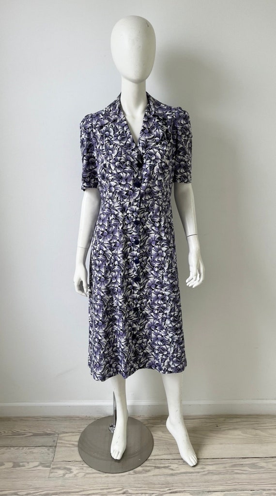 1940s Dress / 40s Purple Floral Dress / Medium