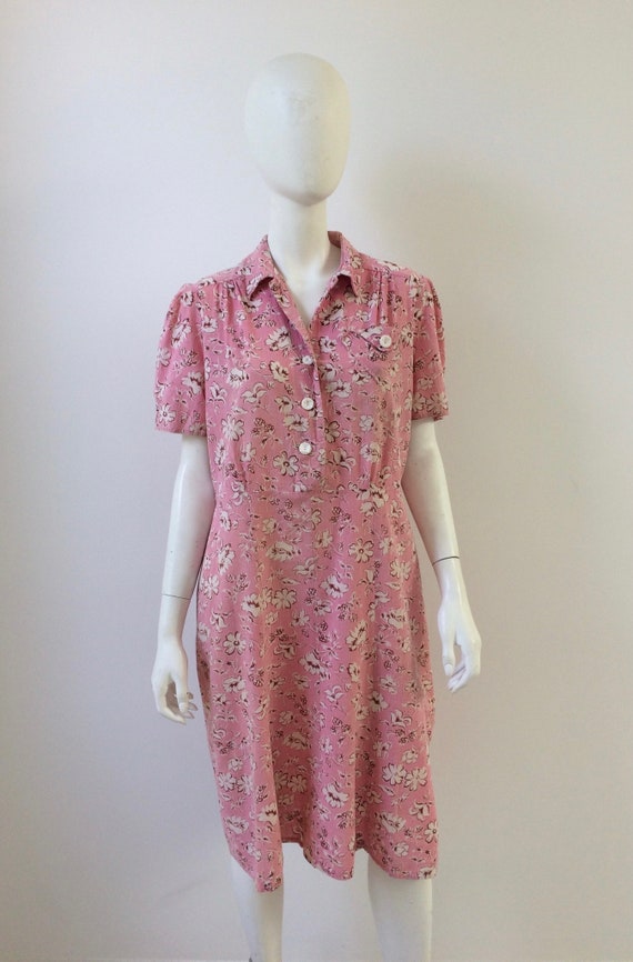 1930s Dress / 40s Pink Floral Cotton Day Dress / L