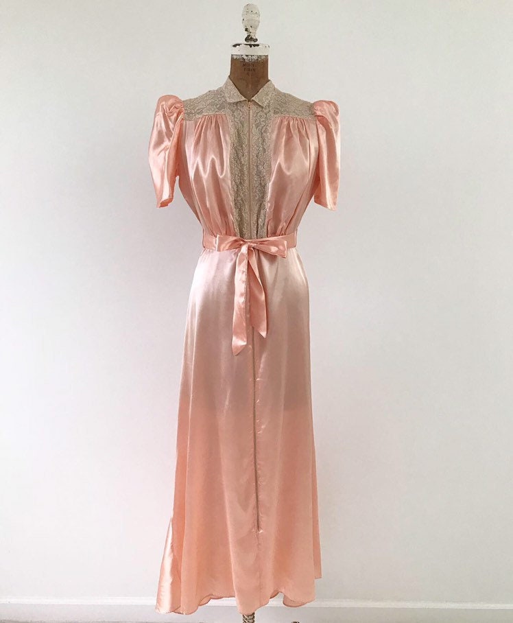 1930s dressing gown