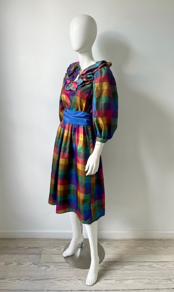 Vintage 1980s Dress / 80s Rainbow Madras Ruffle D… - image 3