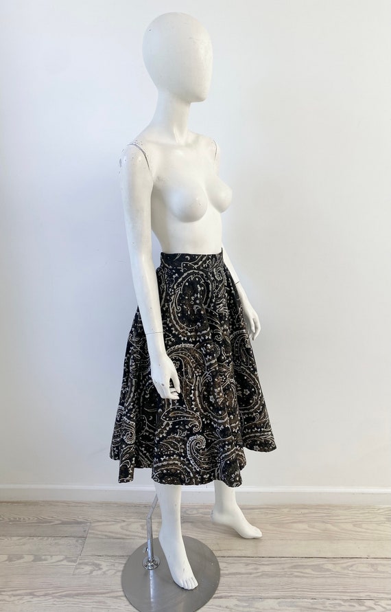 1950s Skirt / 50s Black Taffeta Circle Skirt / Sm… - image 8