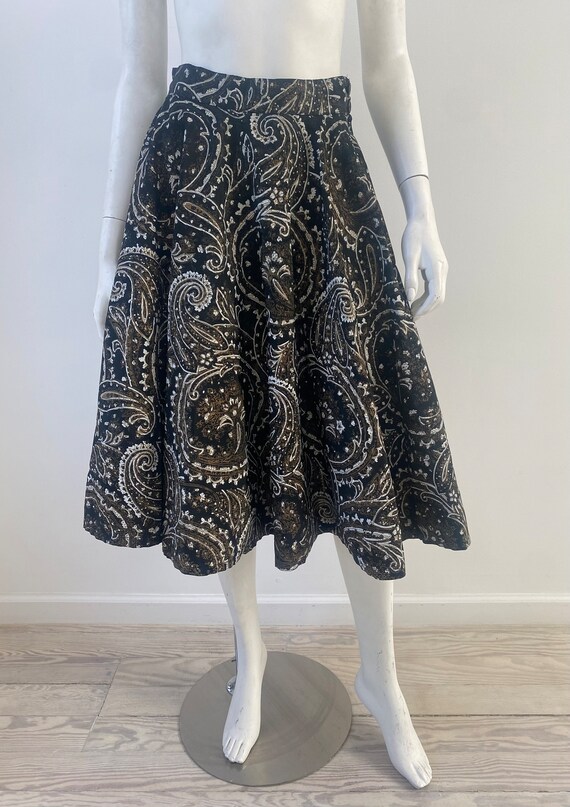 1950s Skirt / 50s Black Taffeta Circle Skirt / Sm… - image 3
