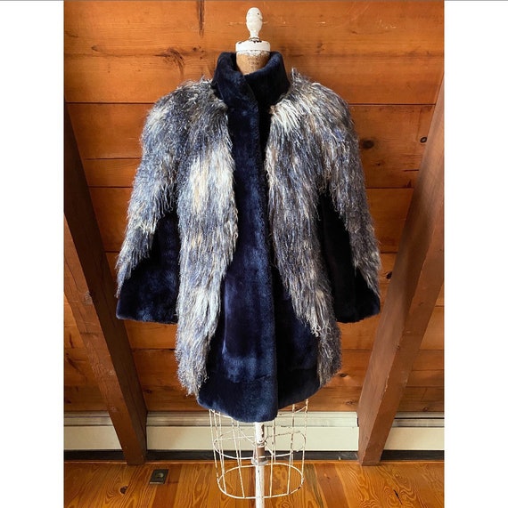 RARE Vintage 1980s Coat / 80s Dyed Mongolian Lamb… - image 1