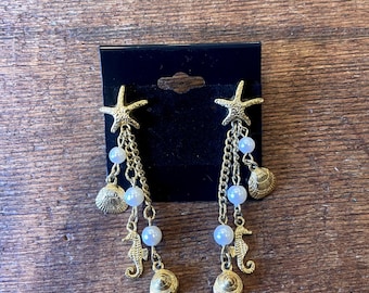 Vintage 80s Beach Themed Gold Tone Dangle Earrings