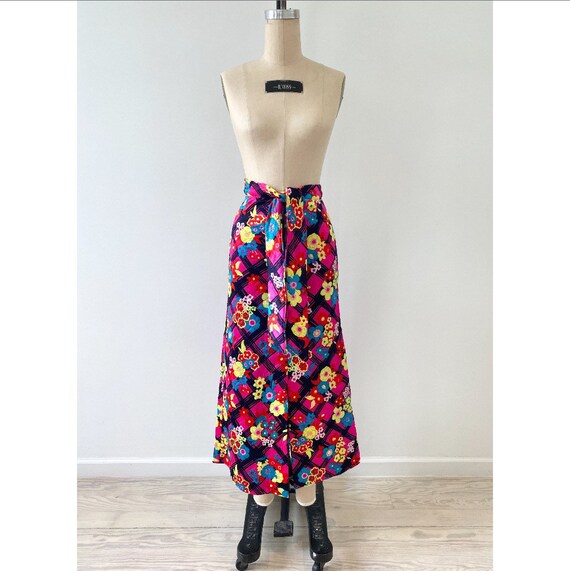 Vintage 70s Skirt / 1970s Colorful Quilted Skirt /