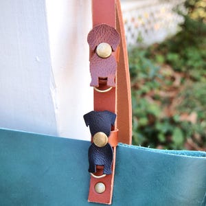 Hunde und Welpen Leder Snap Ring Strap Wrap Blume Geldbörse Charm Halter Snap rund Loop Befestigung für Charms Eule Hase Meeresschildkröte