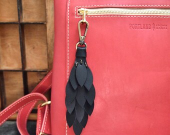 Geheel zwarte waterval leren portemonnee bedel kwastje hand leren tas bedel portemonnee Swag AB