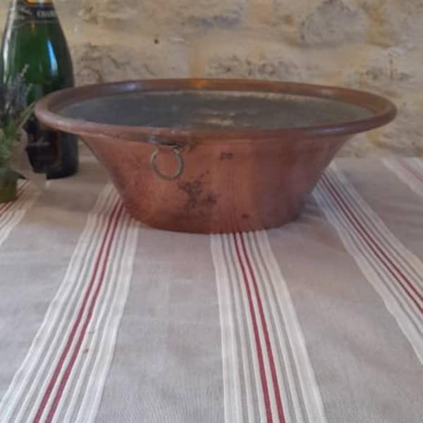 Copper dish mixing pan whisking bowl fruit pan serving dish French kitchen copper pan.