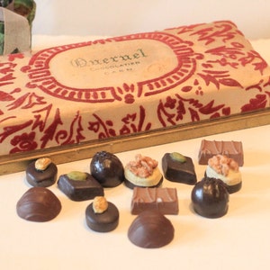 Französische Vintage Chocolate box 1950, Wohnkultur, Werbung Box,