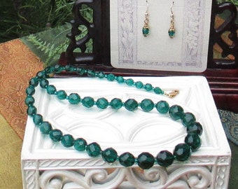 Vintage Emerald Green Necklace Faceted Graduated Glass Bohemian Jewelry Set Faceted Green GF Earring Green Beaded Jewelry Set Green Earrings