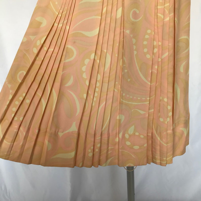 Vintage 50s-60s Handmade Pink Paisley Knee Length Dress  Pleated Skirt  Women/'s Size Medium  Free US Shipping
