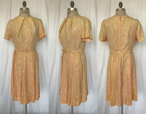 Vintage 50s-60s Handmade Pink Paisley Knee Length Dress Pleated Skirt Women/'s Size Medium Free US Shipping