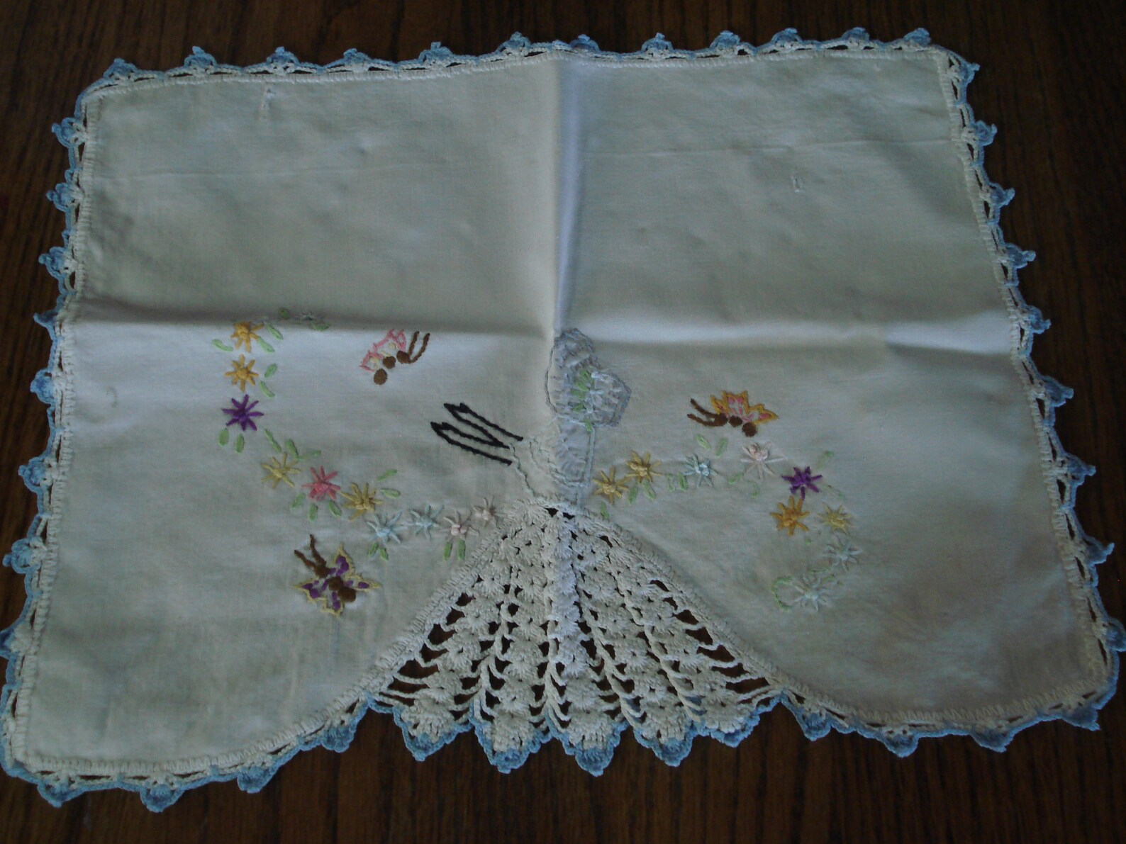 Vintage 4 piece dresser scarf set with crochet ladies Etsy