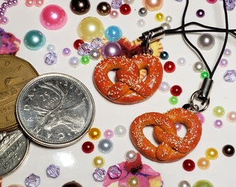 Pretzel Charm/Zipper Pull