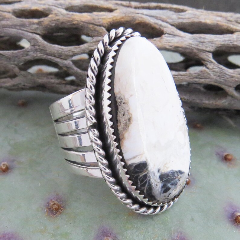 Men/'s Native American Silver White Buffalo Turquoise Ring Size 11 12 Made in the USA