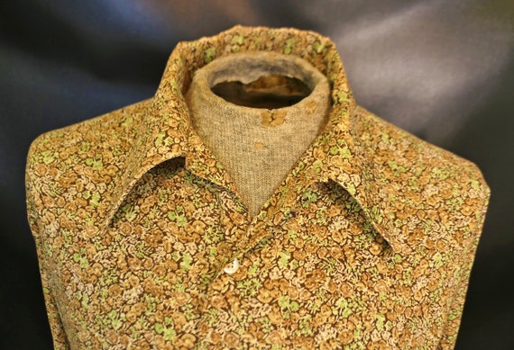 Vintage Men's Golden Key Brown Green Beige Big Col