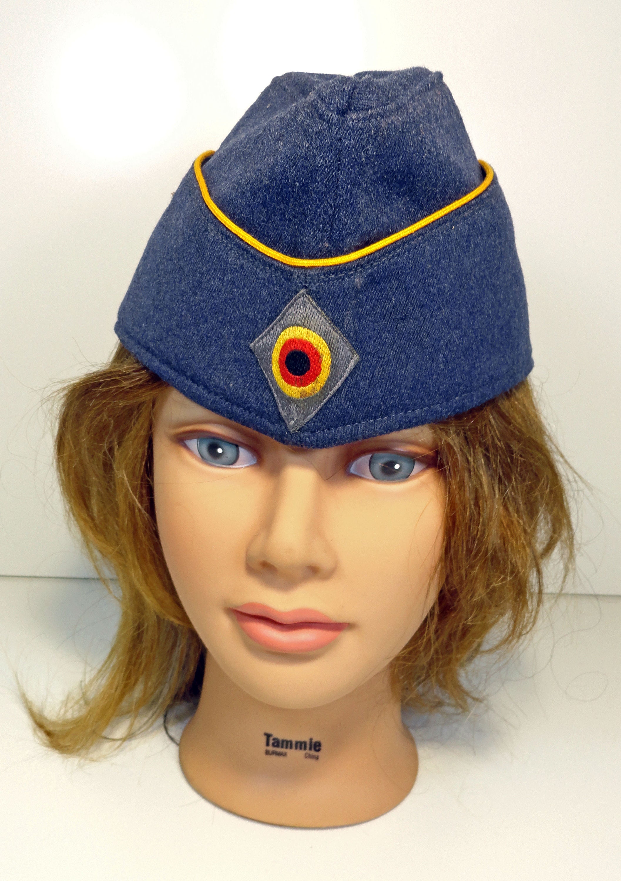 Vintage 1976 G.u.f. Brand Blue German 