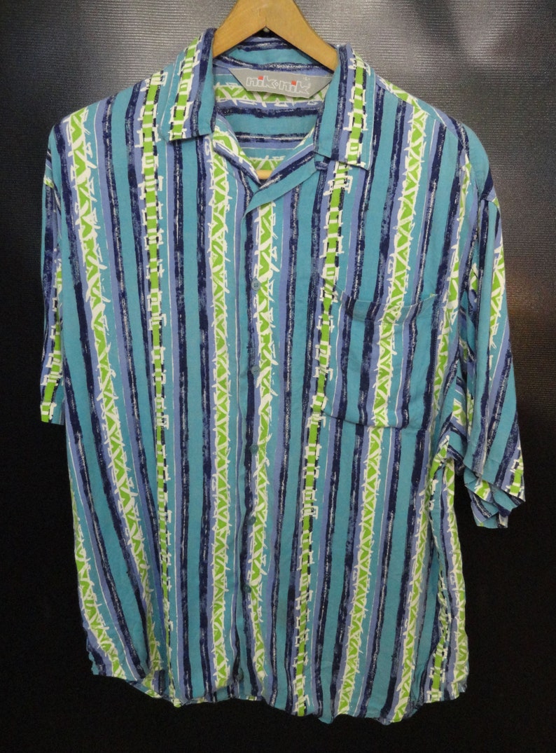 Vintage Men/'s Nik NIk Blue Green Purple Striped Disco Short Sleeve Dress Shirt Size Large!