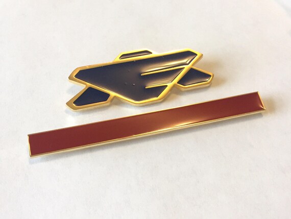 Babylon 5 Earth Alliance Pin Medical Officer Stat Bar Etsy