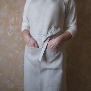 Linen apron for women and men. Full apron for cooking, gardening.