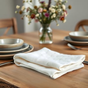 White Linen Napkins, Cloth Dinner Napkins. Wedding Linen napkin set, Napkins bulk