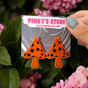 Mushroom earrings - Fluorescent orange acrylic