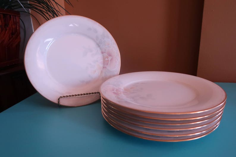 Noritake Fine China Salad Plates Set of 7 Vintage Dinnerware Sweet Surprise Design China