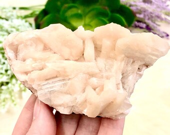 Stilbite Cluster 98mm AA - Heart Chakra stone - Third Eye Chakra stone - Crown Chakra stone - Crystal Grid - Meditation Stone - Altar Decor