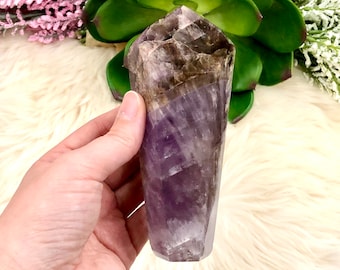 Super Seven Crystal Tower 130mm ATR - Melody Stone - Reiki Healing Crystal - Crown Chakra - Third Eye Chakra - Amethyst Cacoxenite