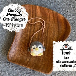 Decoração para pendurar carro de pinguim de crochê Pinguim gordinho no balanço Padrão de crochê Decoração para carro Padrão de crochê Suporte para espelho de carro Padrão PDF