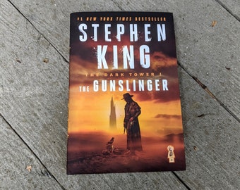 The Gunslinger Guest Book hidden notebook by Stephen King Secret Diary Roland Deschain of Gilead the beam red king ka'tet