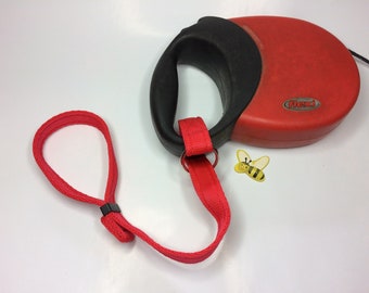 Dog Safety Strap - Wrist Strap - SafeBee - for use with extendable dog leads