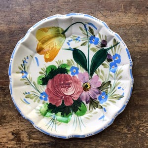 1930s Italian Renaissance Majolica Floral Plate