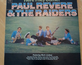 Paul Revere and the Raiders - Here They Come! vinyl LP