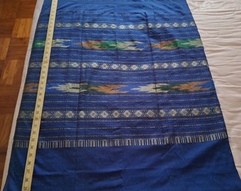 Sorrento blue silk table runner with supplementary welt weave.