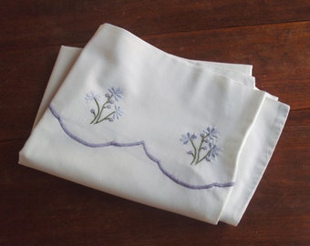 1980s LAURA ASHLEY-Pretty,quality,original,vintage white cotton/poly.pillow case with mauve floral embroidery top border.One owner.EXCELLENT