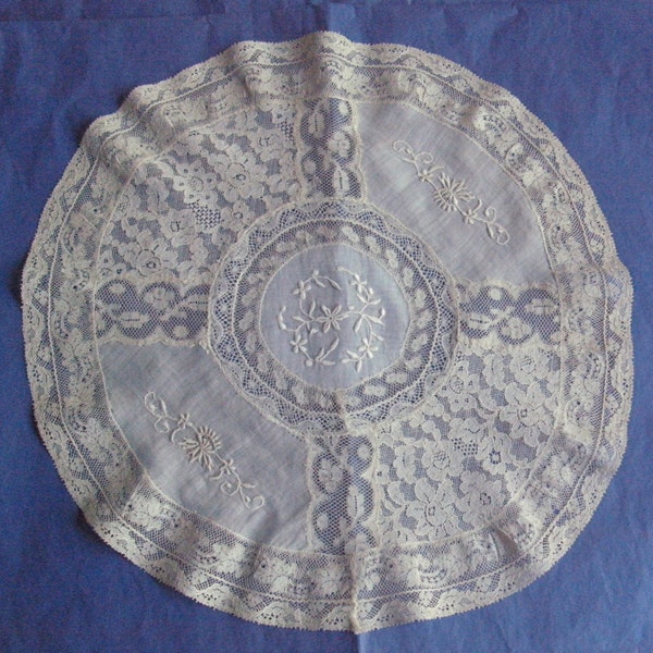 Années 1800Victorien-FRANÇAIS Normandie Exquis.,ancien-grand.Dentelle/broderie/coiffeuse batiste écru-col/Dentellerie "boudoir"-13" diam.V.bien