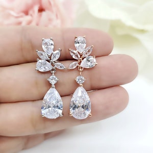 Lovely Cluster Teardrop Top Quality Cubic Zirconia Earrings, Bridal Earrings, Bridesmaid earrings gift