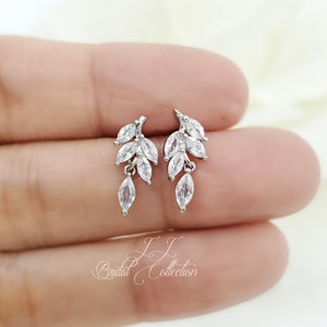 Tiny Leaves Cubic Zirconia Best friend Bridesmaid Earrings, Dainty leaf earrings for Flower Girl, bridesmaid wedding Jewelry Gift