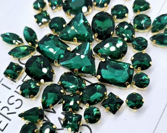 50 Emerald Grün Sew On Strasssteine: Gemischte Form Glassteine