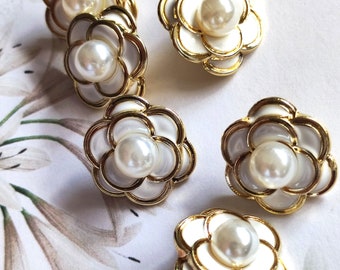 6pcs 18mm Off White Camellia Flower Shank buttons Faux Pearl Gold Colour Fashion