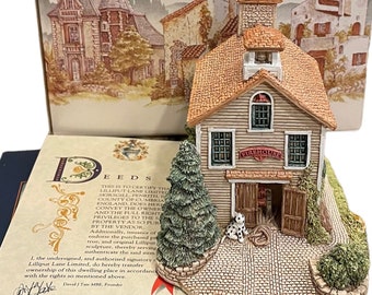 Vintage American Landmarks Collection, 1991 Lilliput Lane Fire House,  Enchanting Fire House, Vintage Lilliput Lane Figurine for Collectors