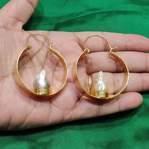 1 Pair Freshwater Baroque Pearl Earrings / 60x43mm 22kt Gold Plated Pearl Hoop Earrings / Natural Pearl Wedding Jewelry / Gift Idea
